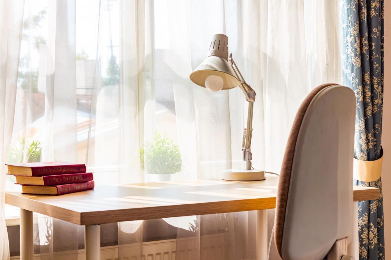 Classic Style Apartment In The Center Of Riga Exteriör bild