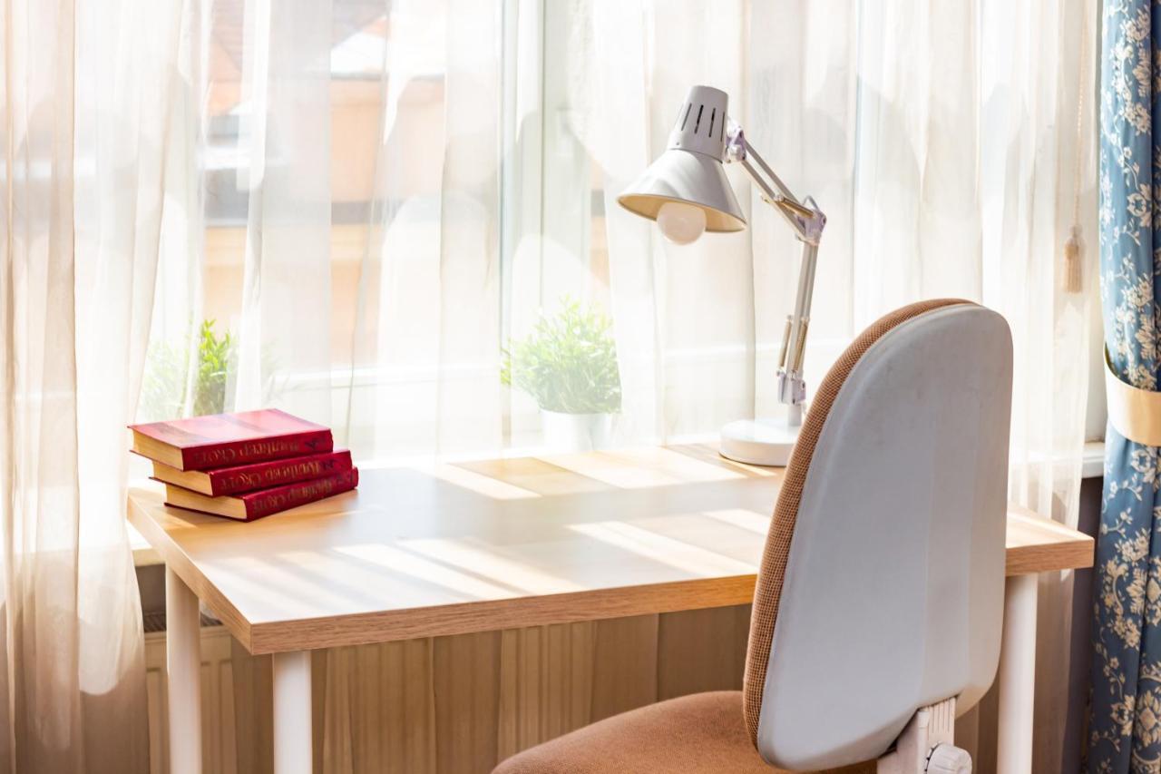 Classic Style Apartment In The Center Of Riga Exteriör bild