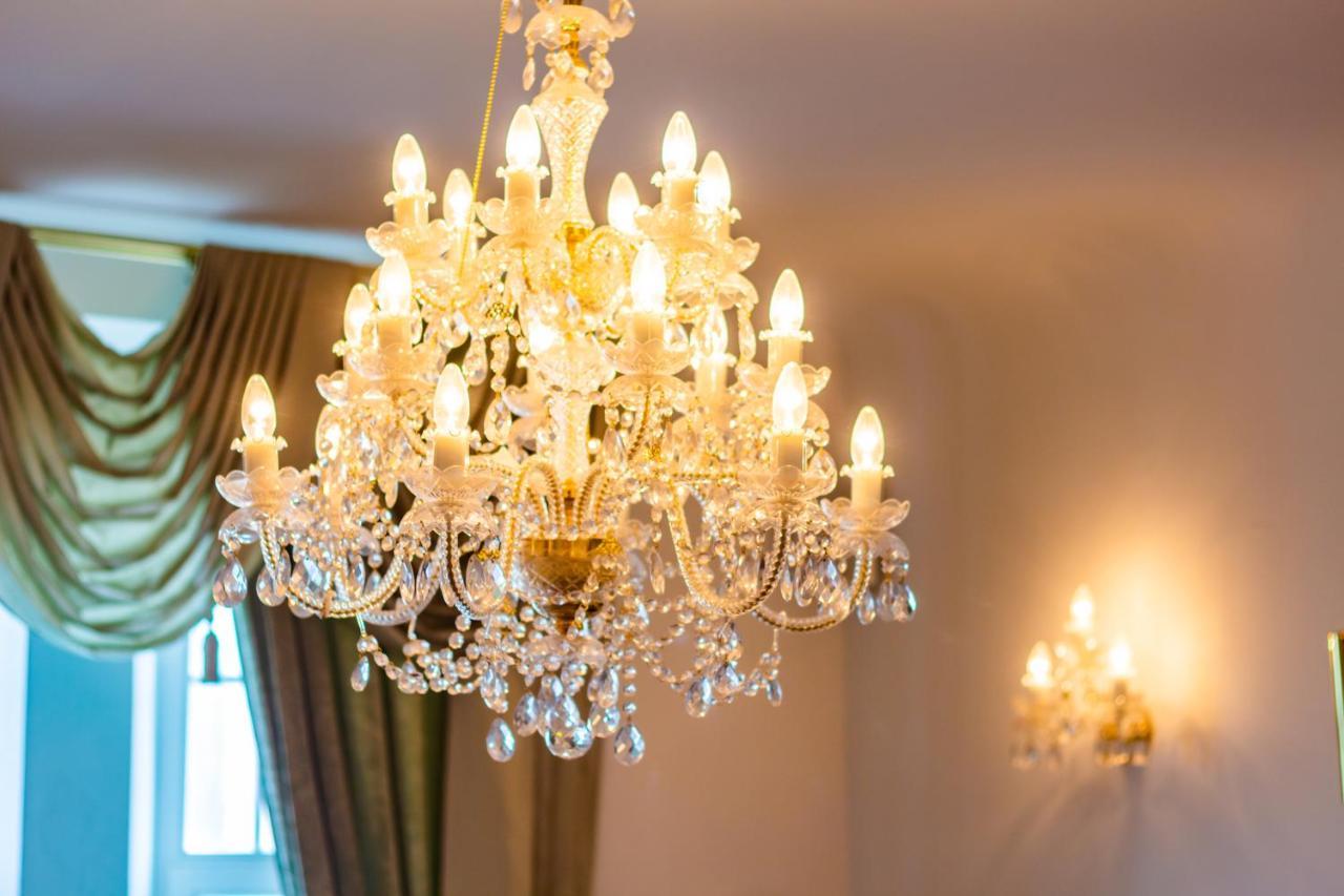 Classic Style Apartment In The Center Of Riga Exteriör bild